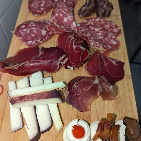 Il Rifugio Del Lupo 酒店 2*