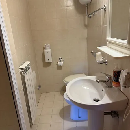 Il Rifugio Del Lupo 2* 斯坎诺