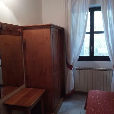 Hotell Il Rifugio Del Lupo 2*